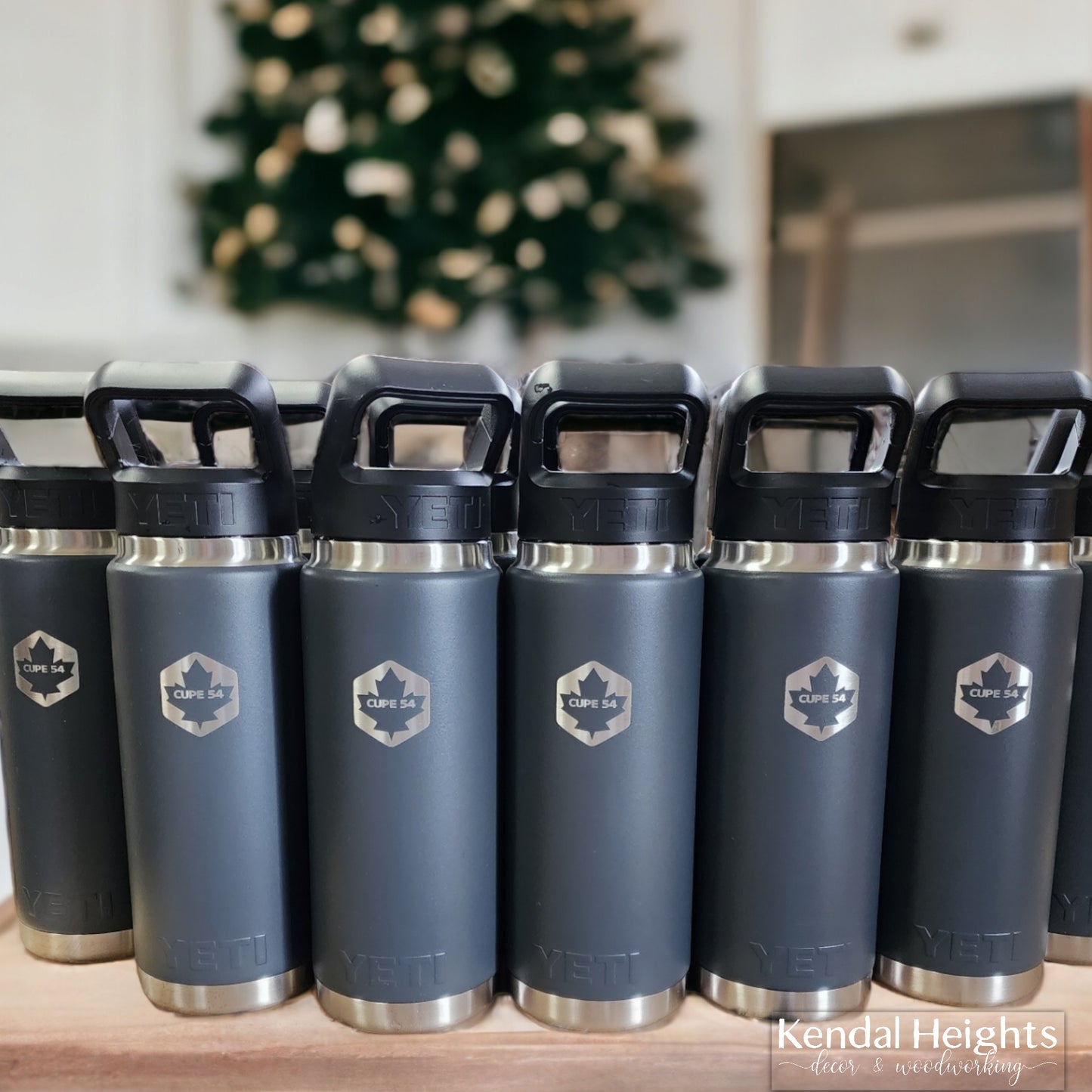 YETI Rambler Bottle 18 OZ W/ CHUG CAP