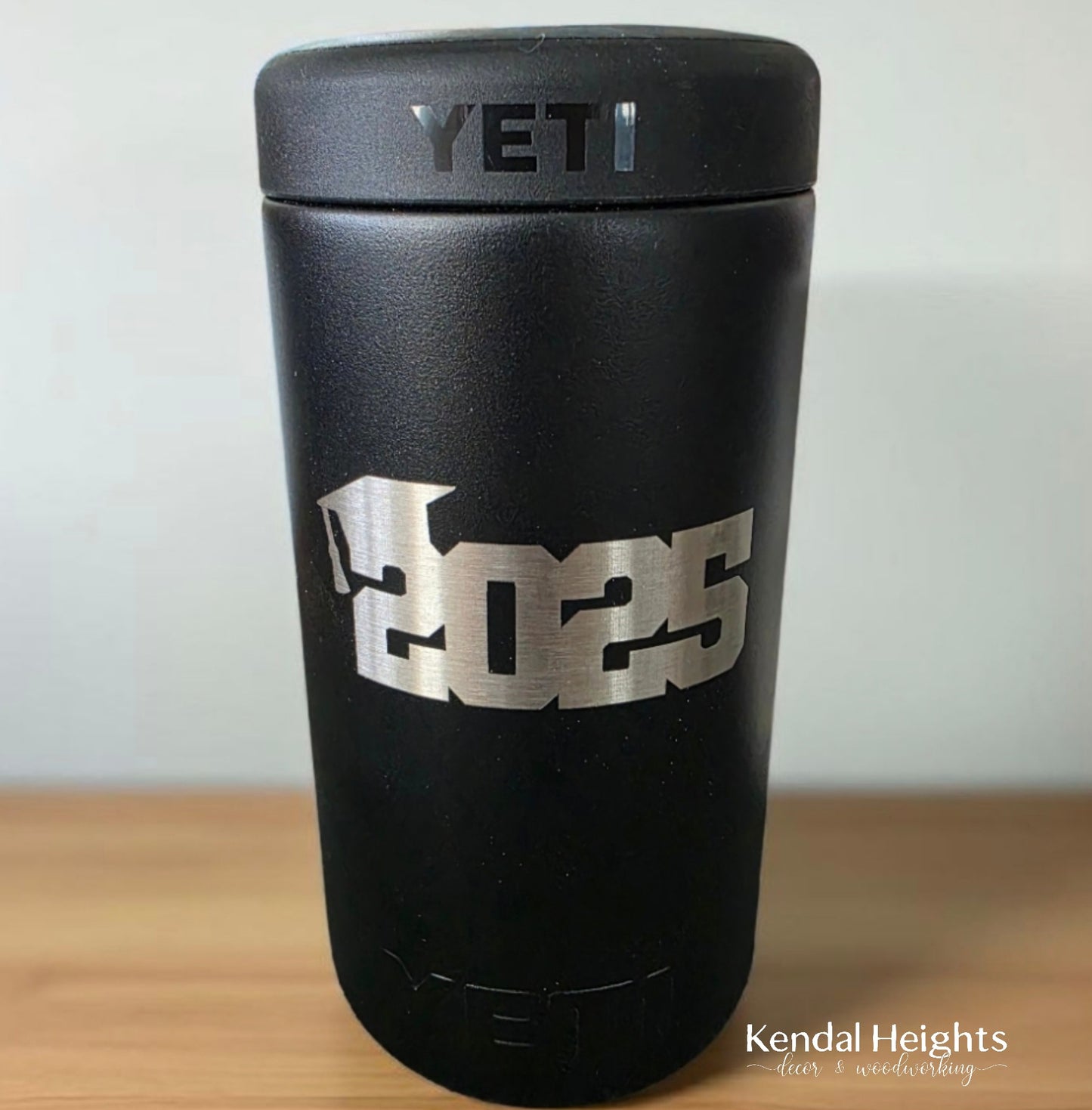 YETI RAMBLER COLSTER TALL CAN