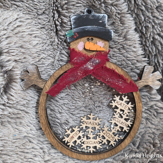 Snowman Family Snow Globe