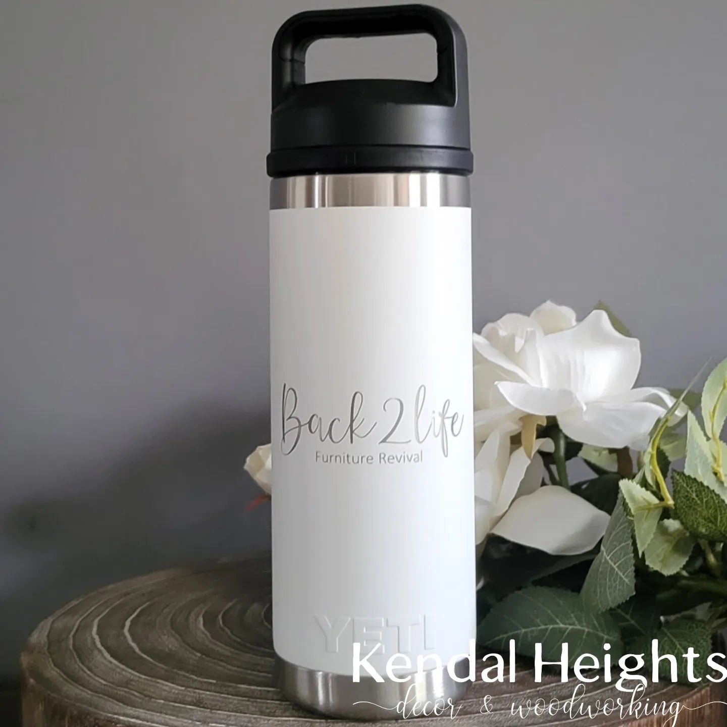 YETI Rambler Bottle 18 OZ W/ CHUG CAP