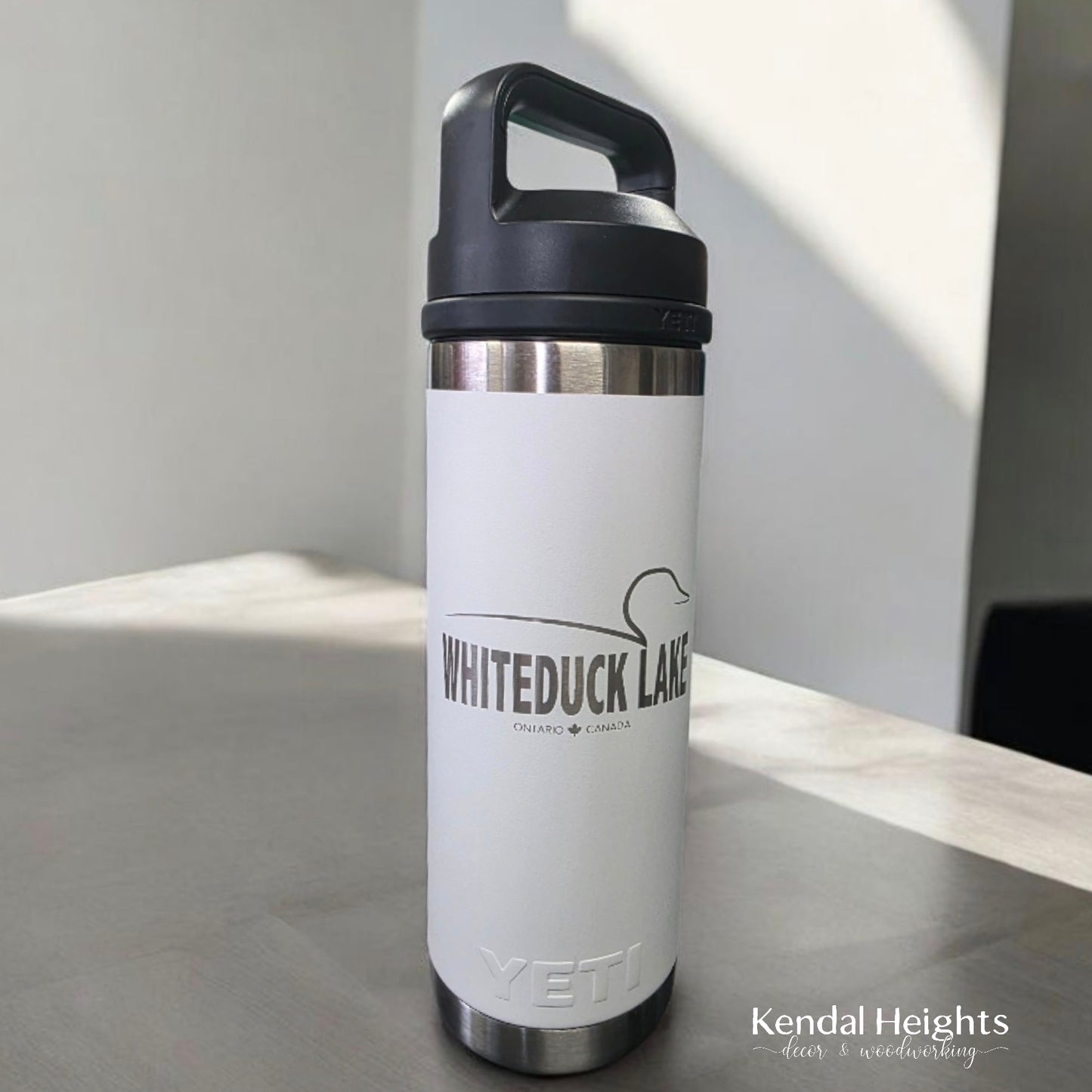 YETI Rambler Bottle 18 OZ W/ CHUG CAP